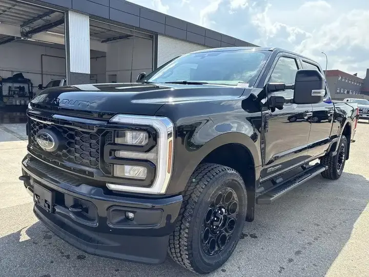 Ford F350 2026 photo 2