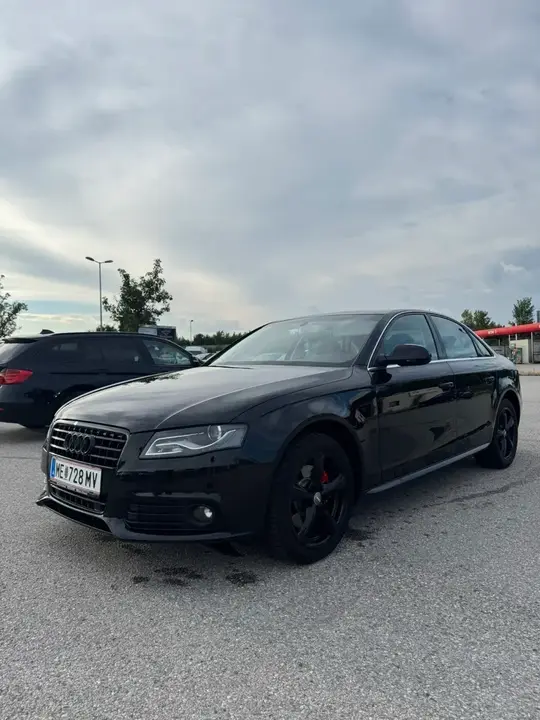 Audi A4 2011 photo 2