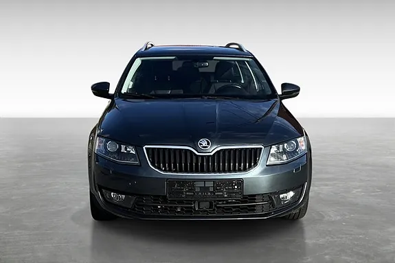 Skoda Octavia 2015 photo 2