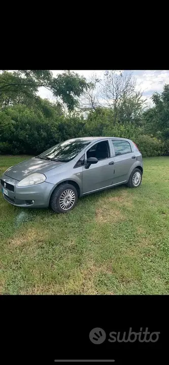 Fiat Grande Punto 2010 photo 5