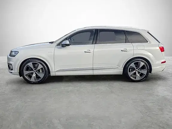 Audi Q7 2017 photo 2