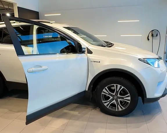 Toyota Rav4 2016 photo 3