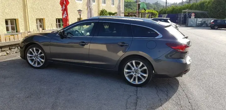 Mazda Mazda6