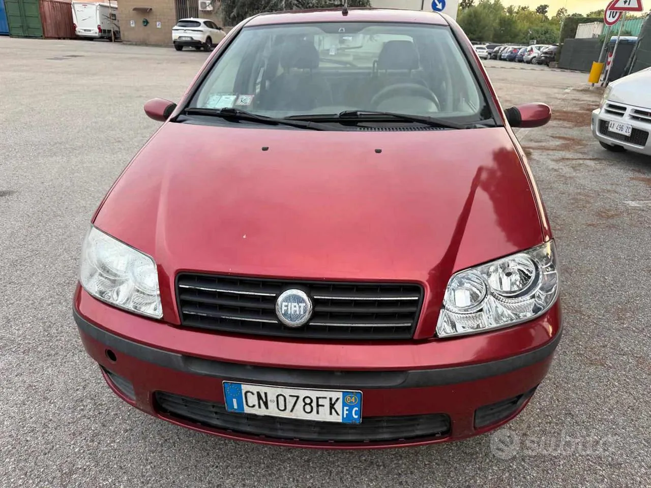 Fiat Punto 2004 photo 2