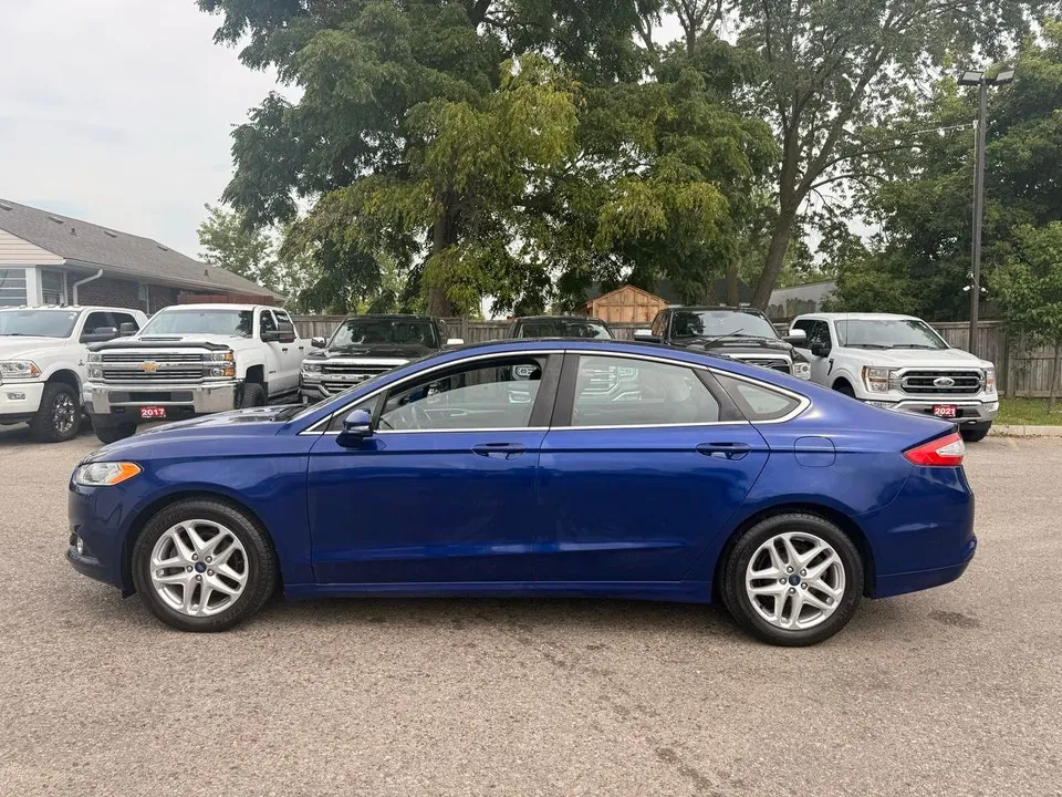 Ford Fusion 2013 photo 2