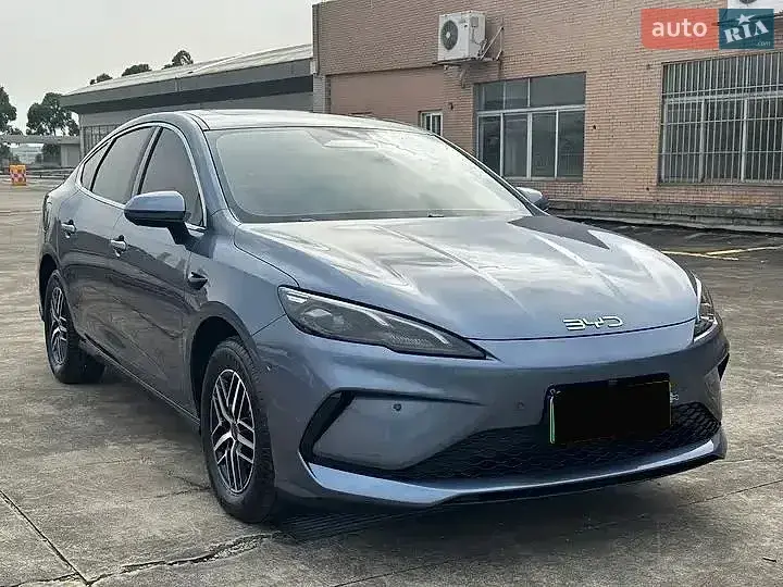 BYD Seal 2025 photo 3