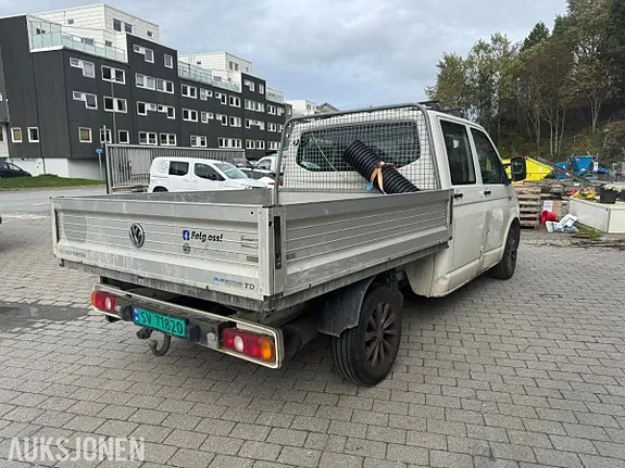 Volkswagen Transporter 2016 photo 2