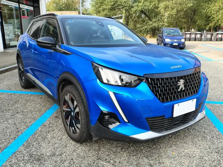 Peugeot 2008 2021 photo 3