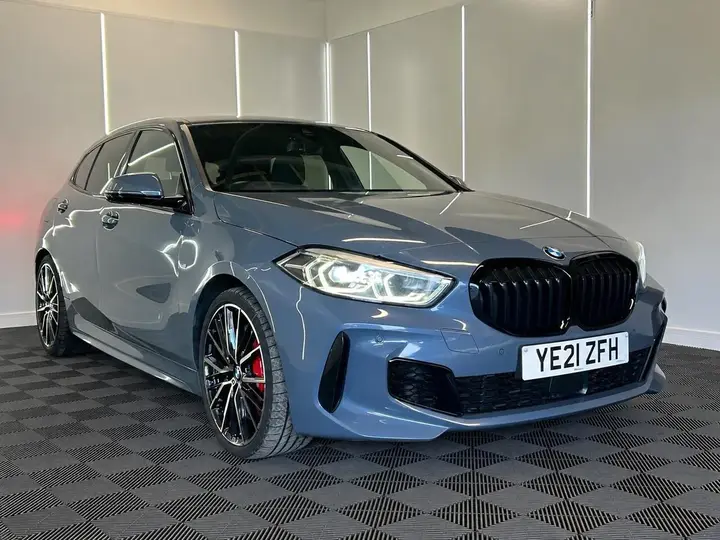 BMW 1 Series 2021 photo 3