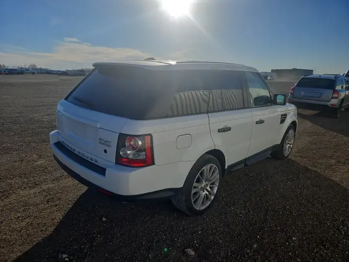Land Rover Range Rover Sport 2011 photo 4