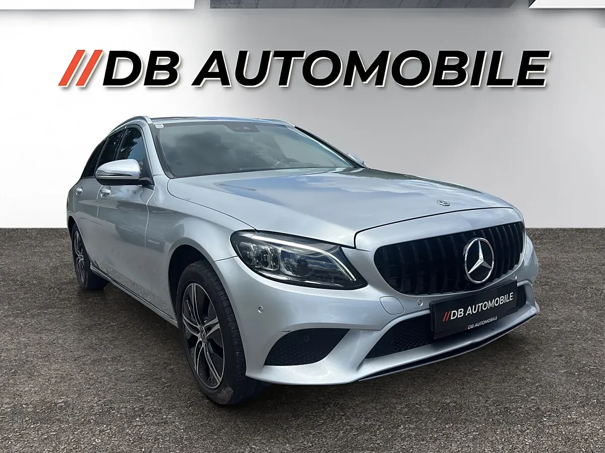 Mercedes-Benz C-Class 2019 photo 3
