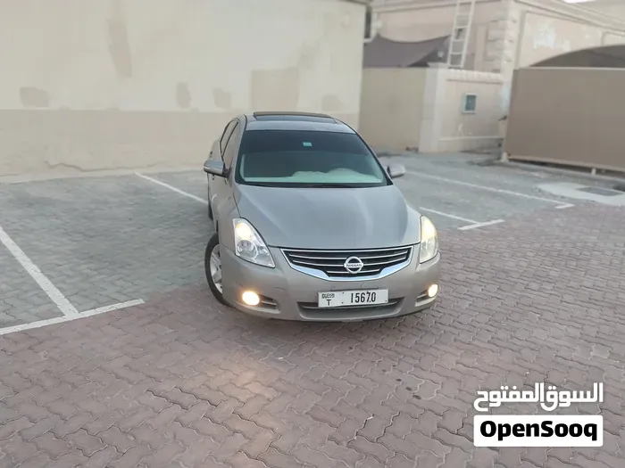 Nissan Altima 2012 photo 5