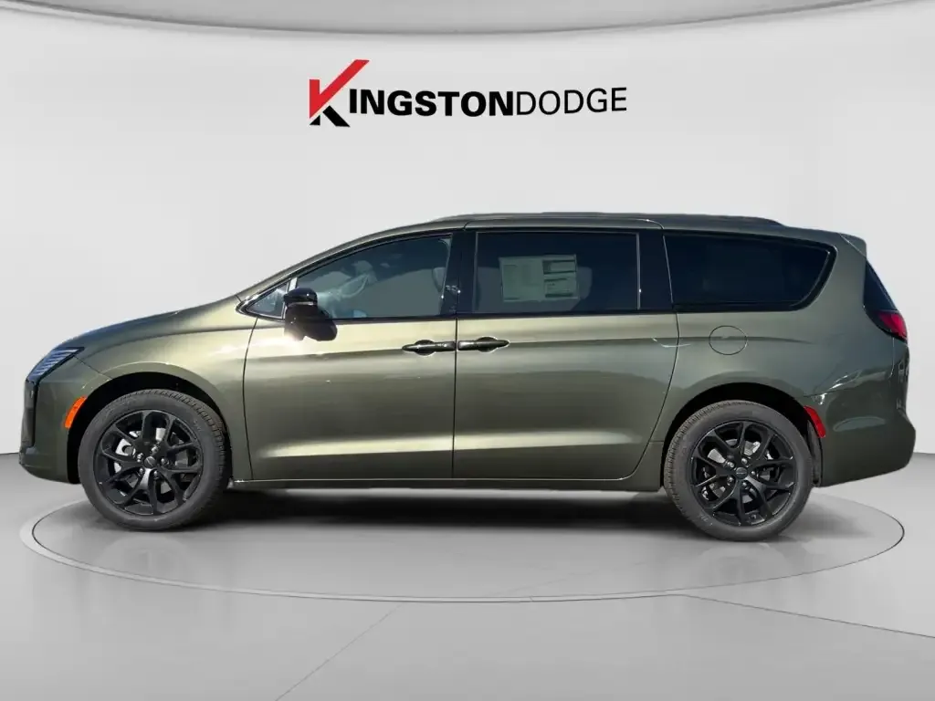 Chrysler Pacifica 2027 photo 2