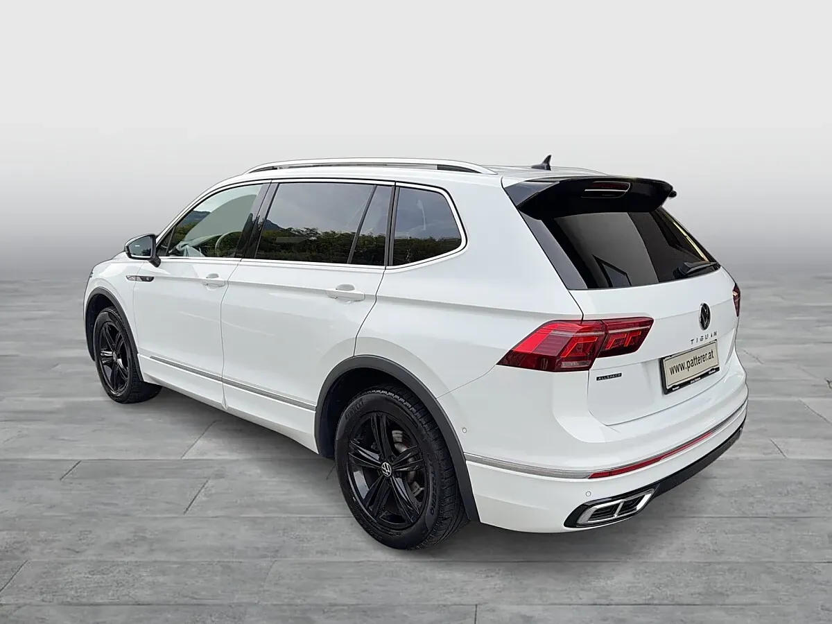 Volkswagen Tiguan Allspace 2023 photo 3