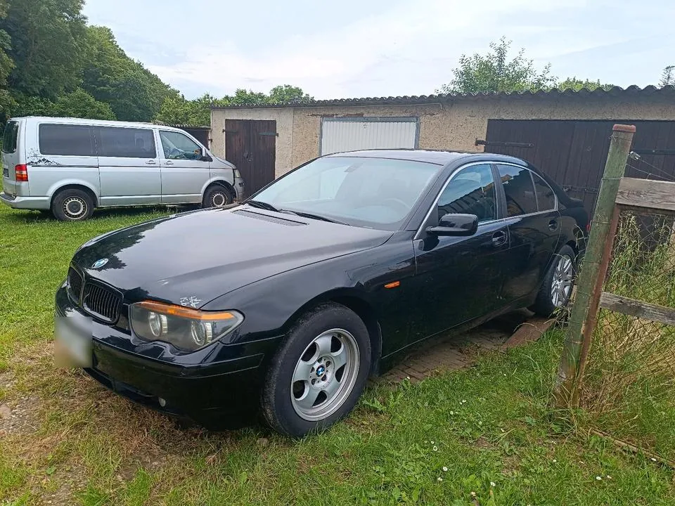 BMW E65 735I