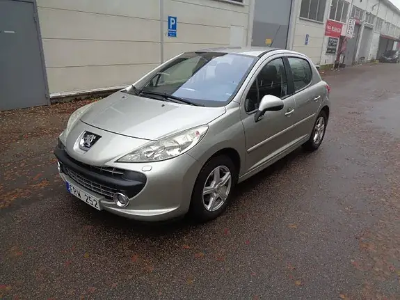 Peugeot 207 2007 photo 2