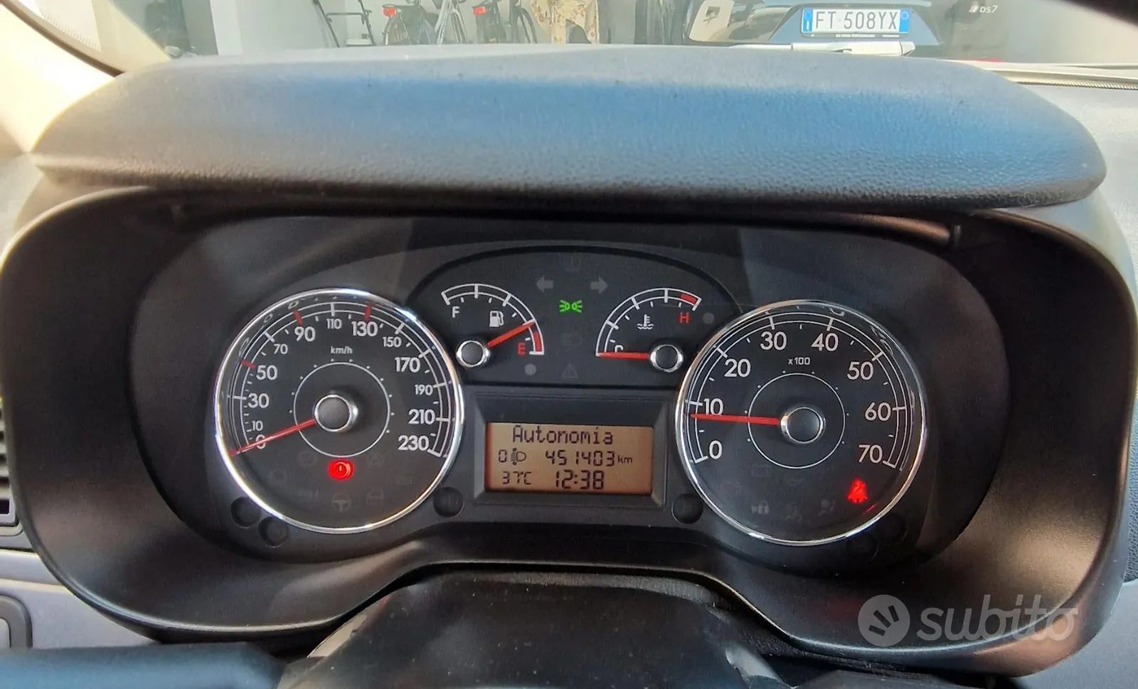 Fiat Grande Punto 2009 photo 4
