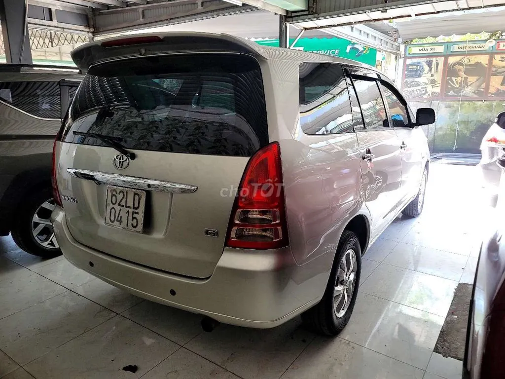 Toyota Innova 2007 photo 3