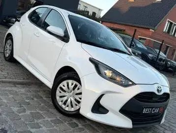 Toyota Yaris 2021 photo 2