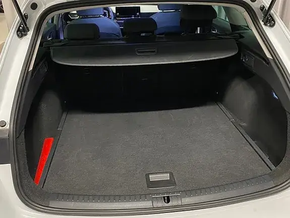 Seat Leon 2024 photo 3