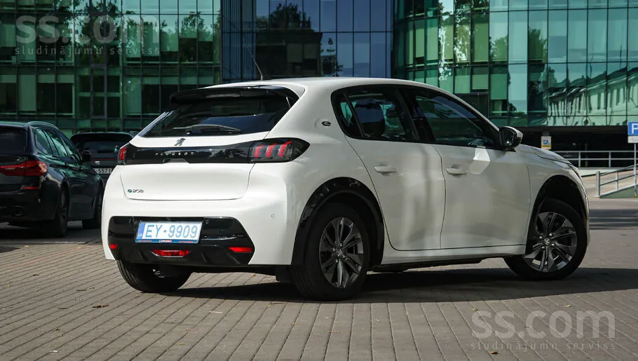 Peugeot 208 2020 photo 5