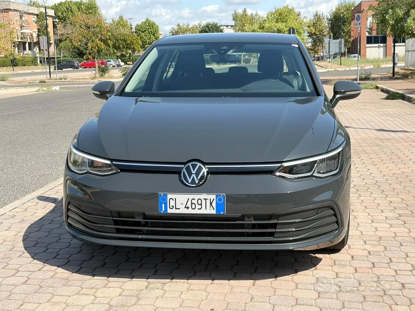 Volkswagen Golf 2022 photo 2