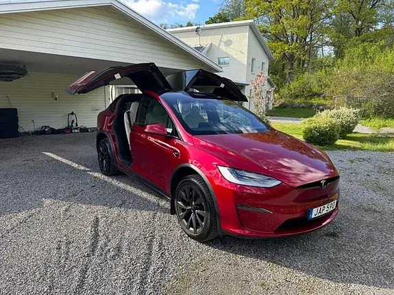 Tesla Model X 2023 photo 2