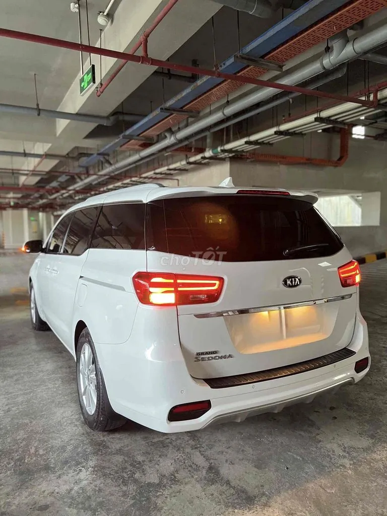 Kia Sedona 2019 photo 4