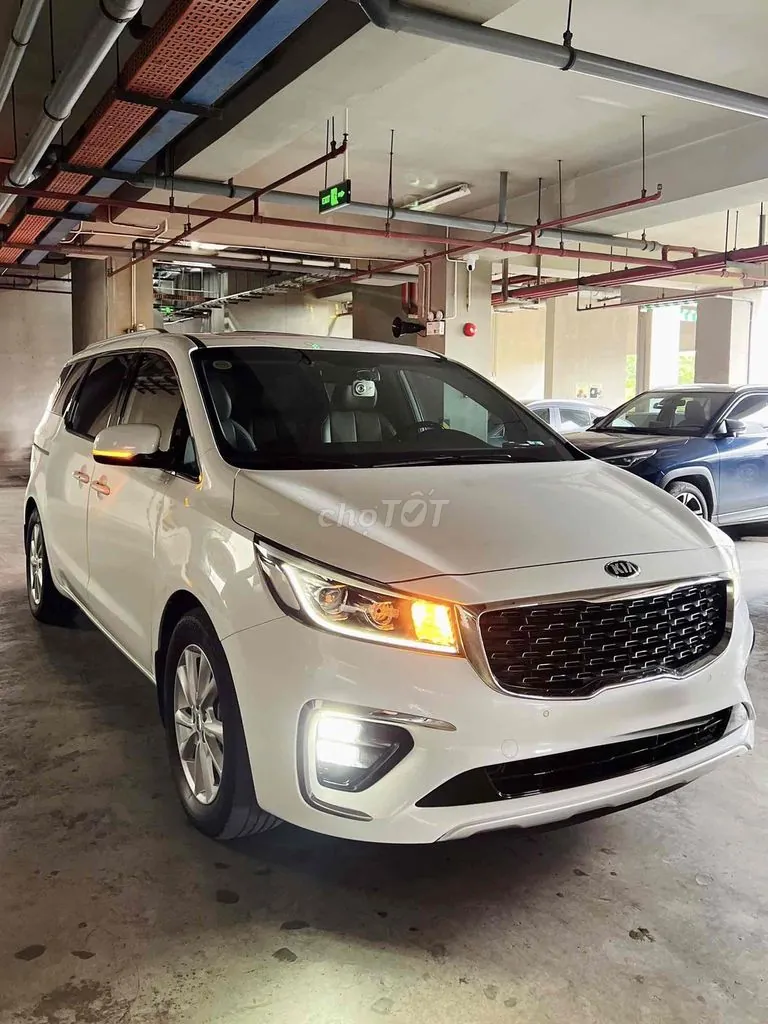 Kia Sedona 2019 photo 3