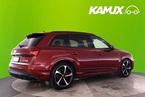 Audi Q7 2022 photo 2