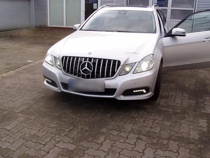 Mercedes-Benz E