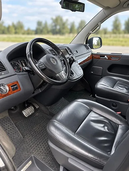 Volkswagen Multivan 2014 photo 5