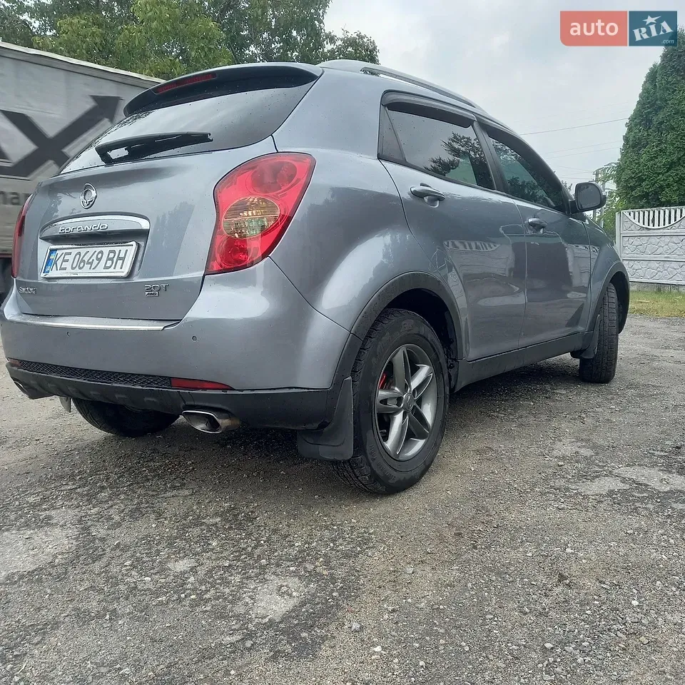 KG Mobility Korando 2011 photo 4