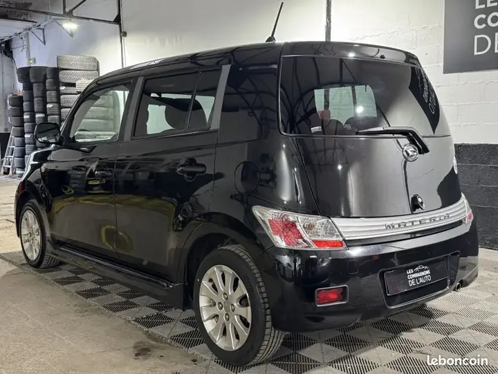 Daihatsu Materia 2009 photo 3