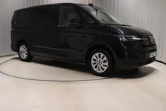 Volkswagen Multivan 2024 photo 3