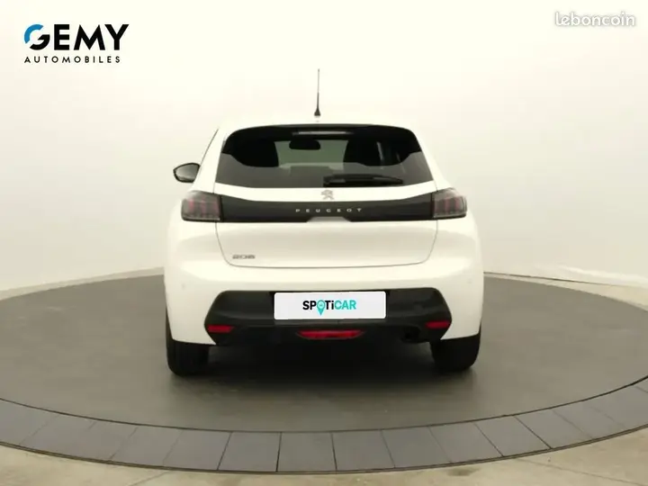 Peugeot 208 2022 photo 5