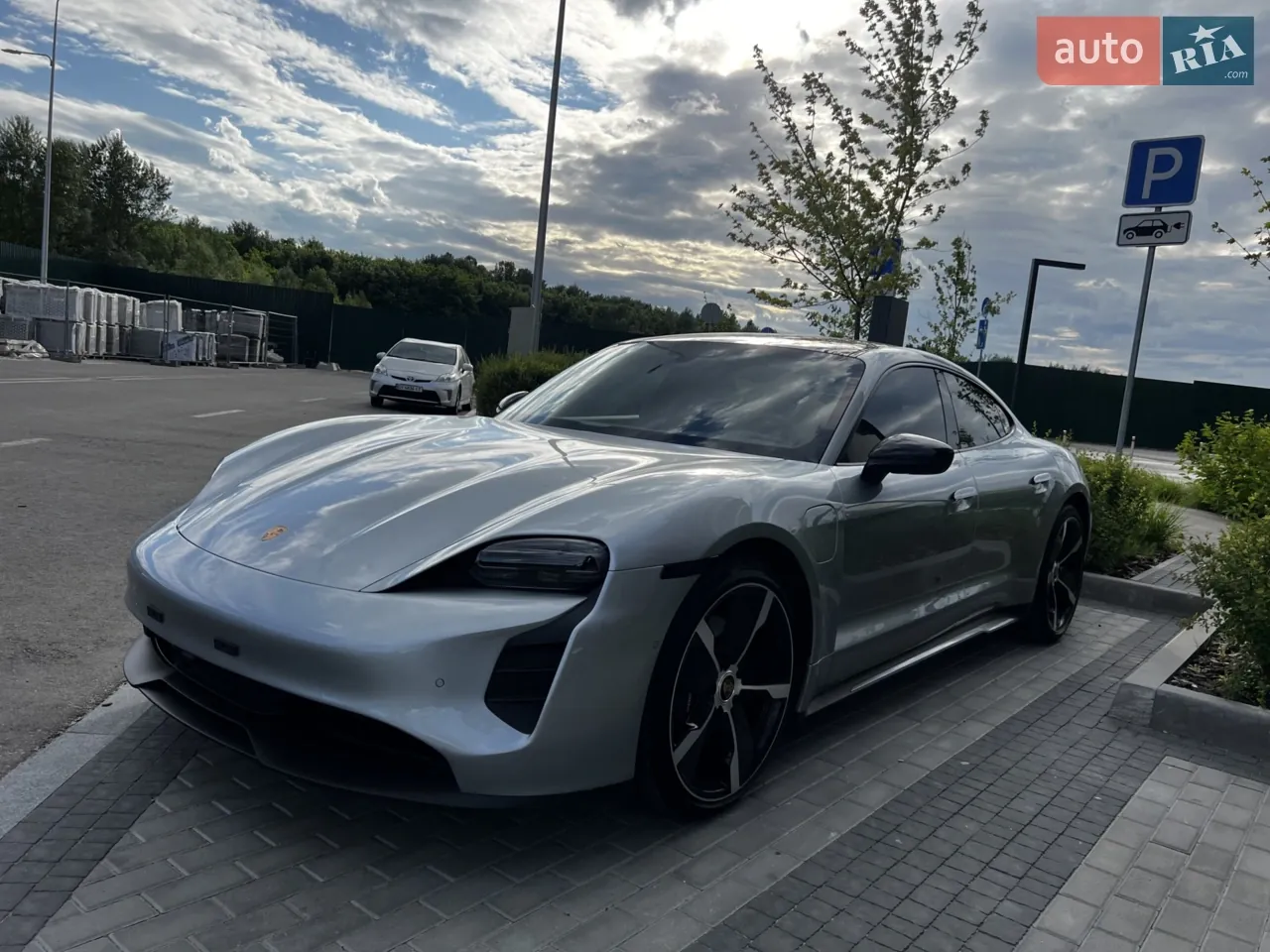 Porsche Taycan 2022 photo 5
