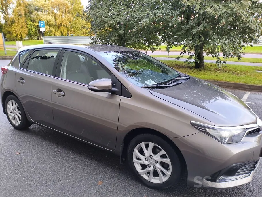 Toyota Auris 2019 photo 5