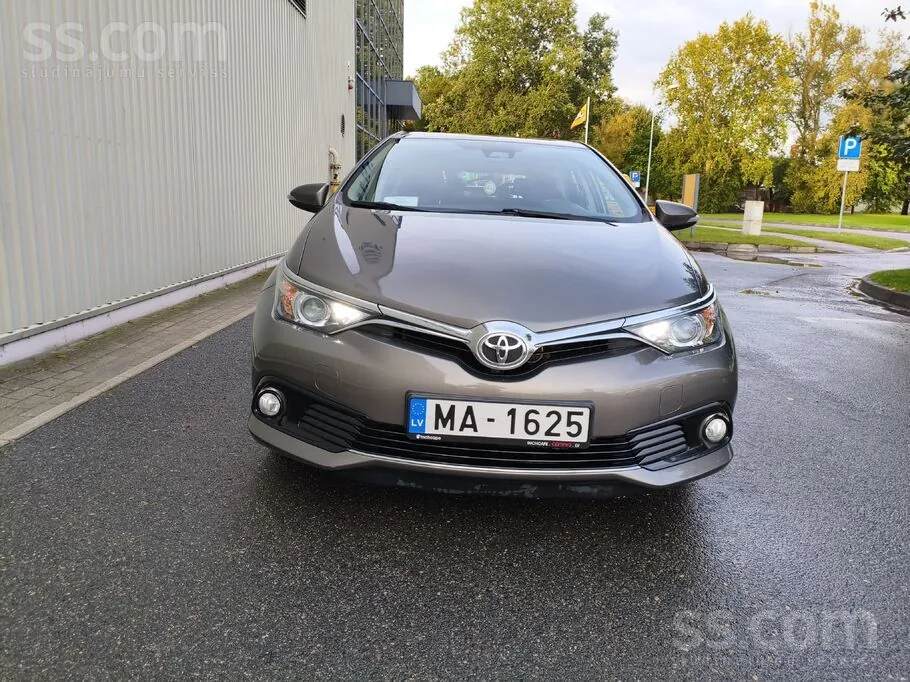 Toyota Auris 2019 photo 3