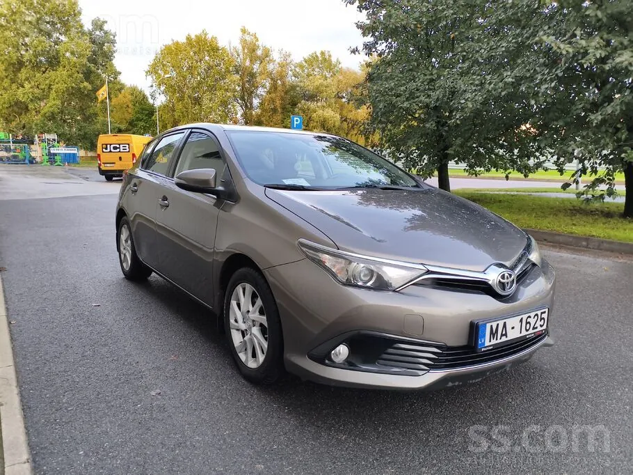 Toyota Auris 2019 photo 4