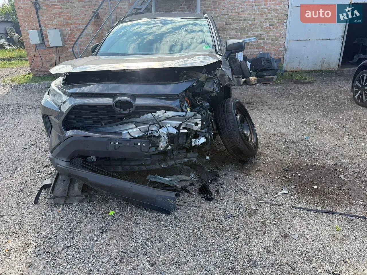 Toyota Rav4 2021 photo 3