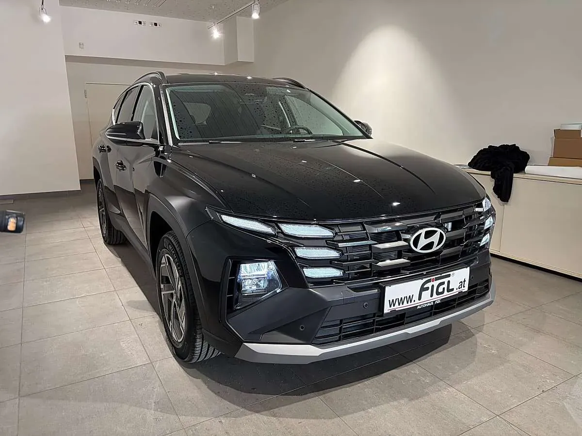 Hyundai Tucson photo 2