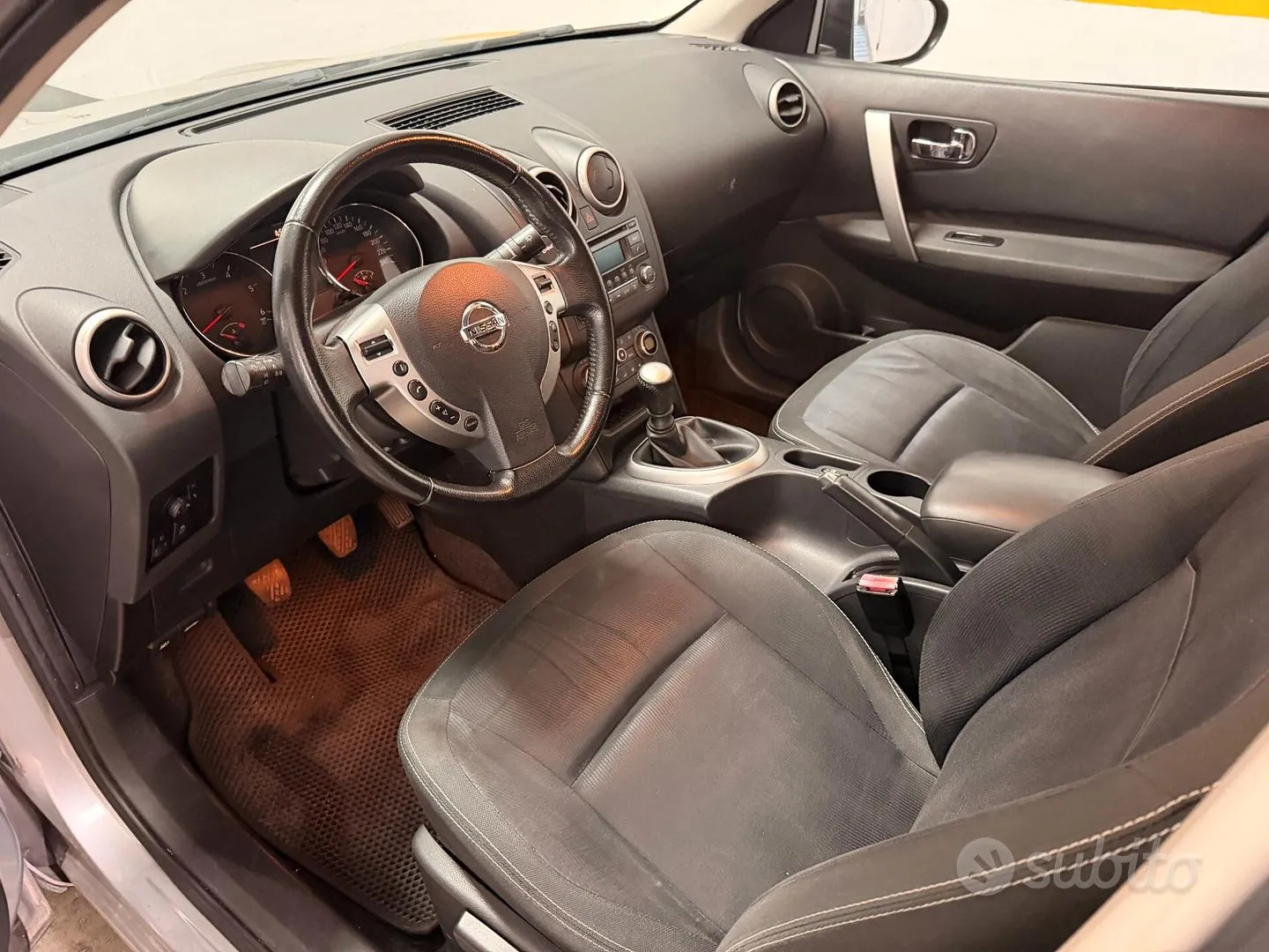 Nissan Qashqai 2010 photo 4