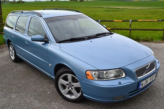 Volvo V70 2005 photo 2
