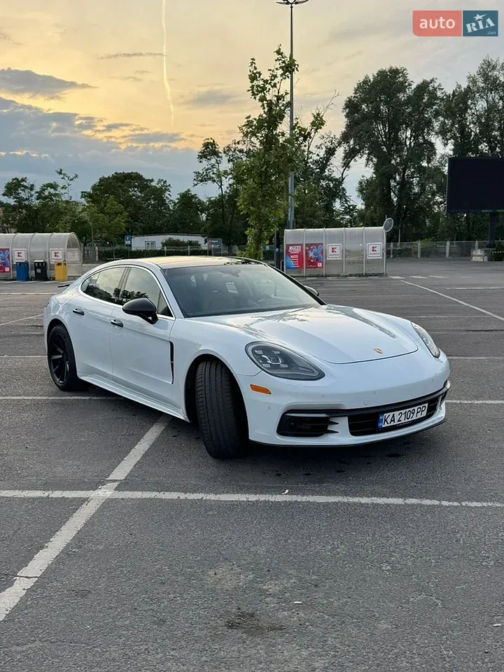 Porsche Panamera 2018 photo 5
