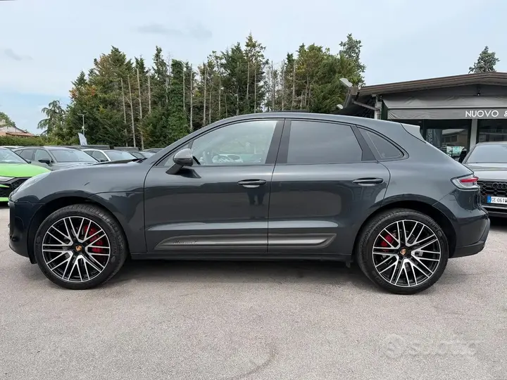 Porsche Macan 2024 photo 2