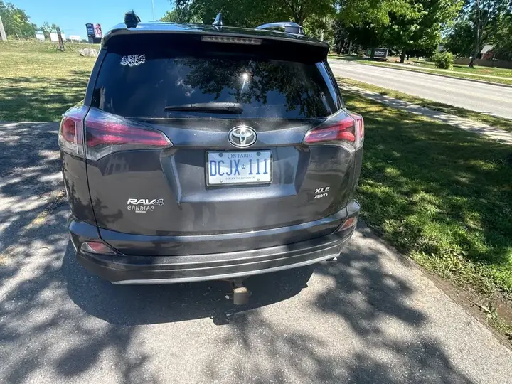 Toyota Rav4 2017 photo 4
