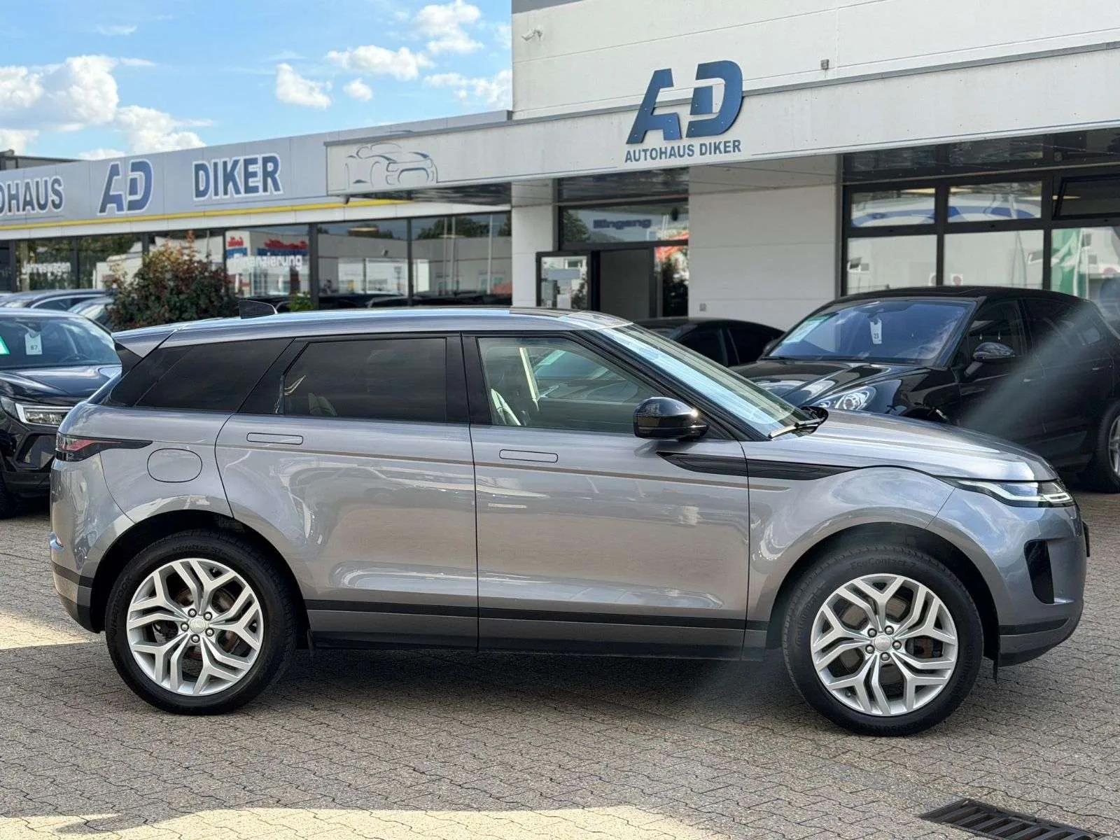 Land Rover Range Rover Evoque 2020 photo 3