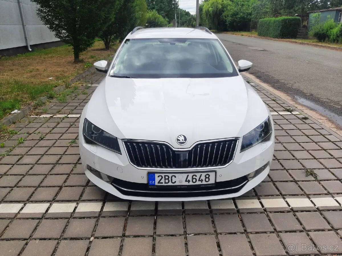 Skoda Superb 2019 photo 5