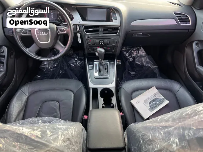 Audi A4 2010 photo 2